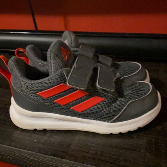 Adidas Toddler size 9 - Picture 1 of 2